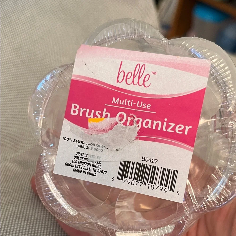 New Multi-Use Brush Organizer